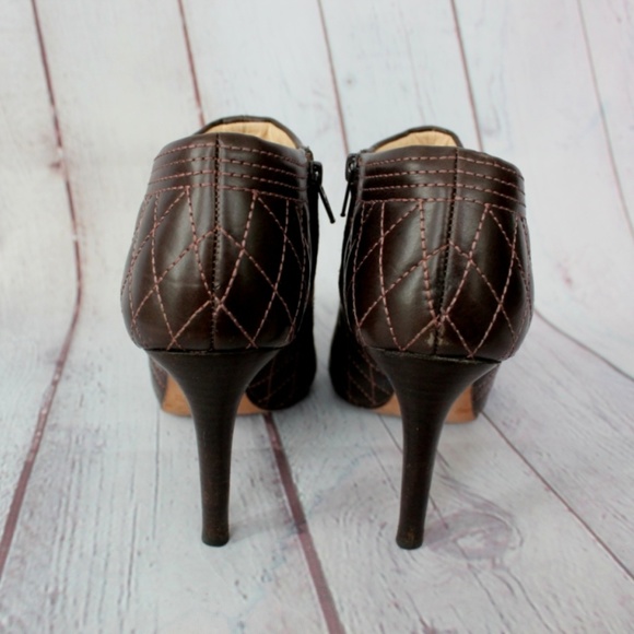 Anne Klein vintage quilted high hills booties - Picture 3 of 4